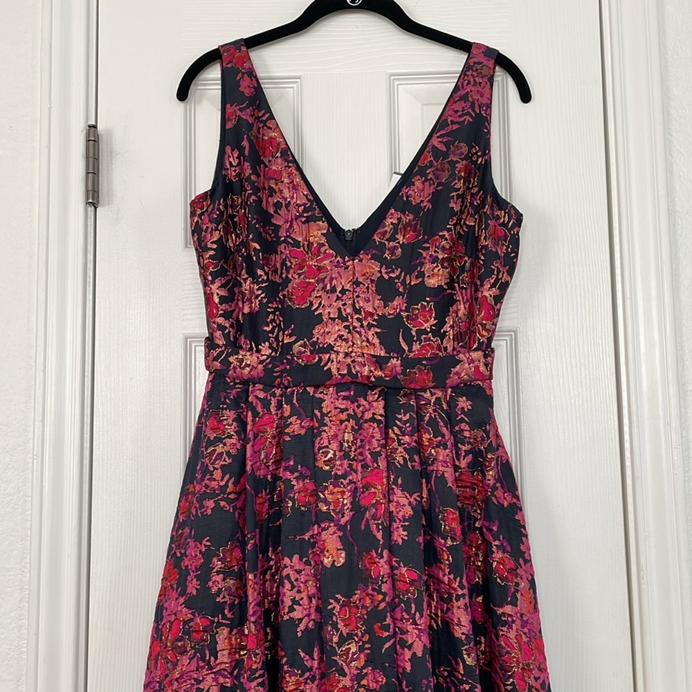 Badgley Mischka Floral Jacquard Gown! Pinks, purples, blue, gold & multicolor! - Picture 9 of 17